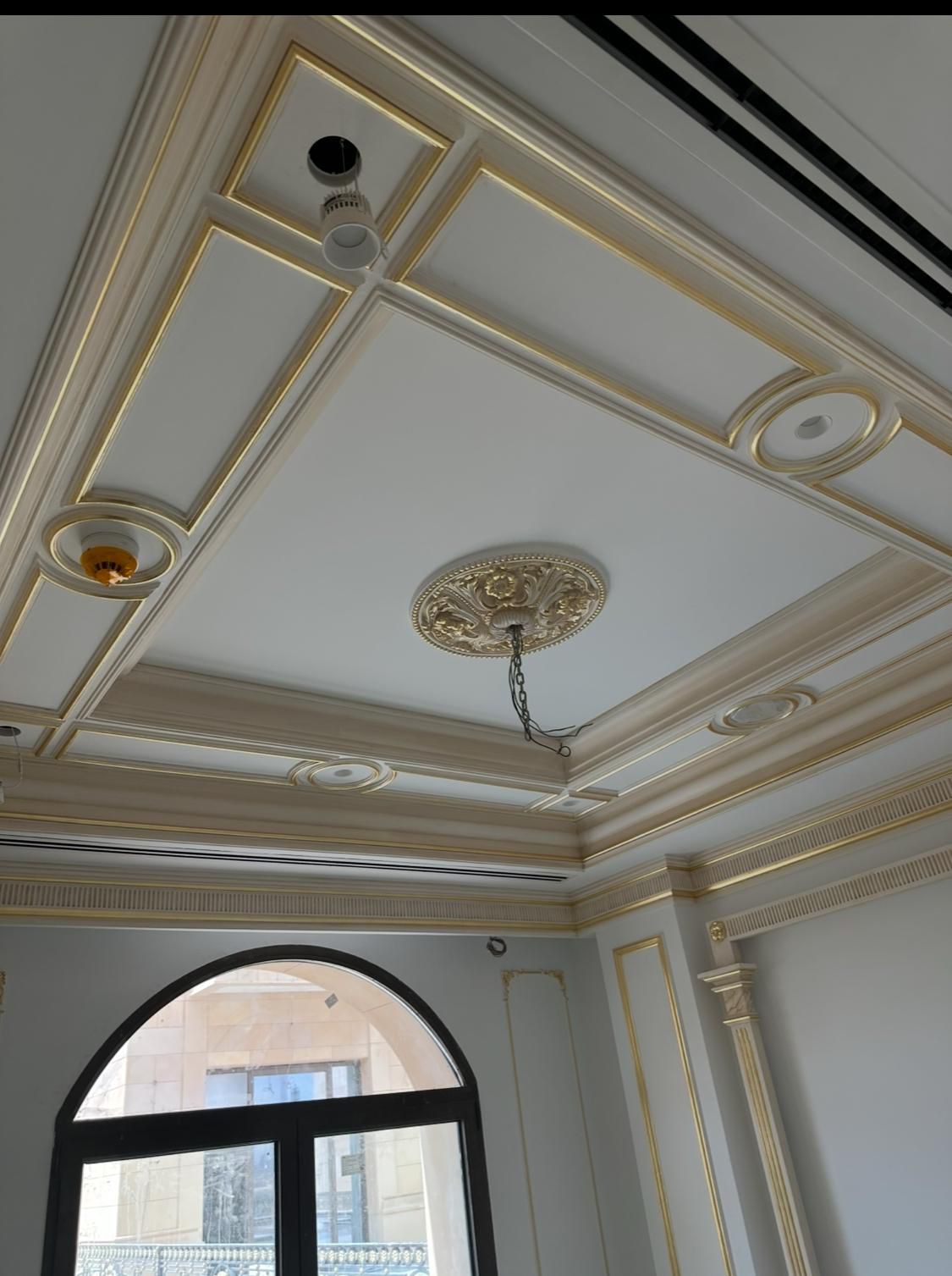 Yatak Odasında Asma Tavan Kullanmanın Avantajları